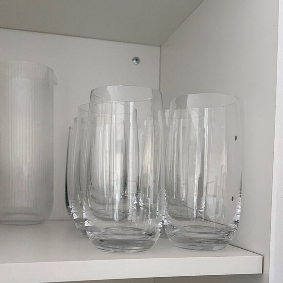 Crate & Barrel Elegant Clear Glass Tumblers Set, 8 glasses, 17oz - Picture 2 of 7